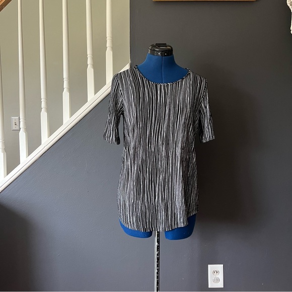 VINCE black and white women’s blouse - Picture 6 of 6